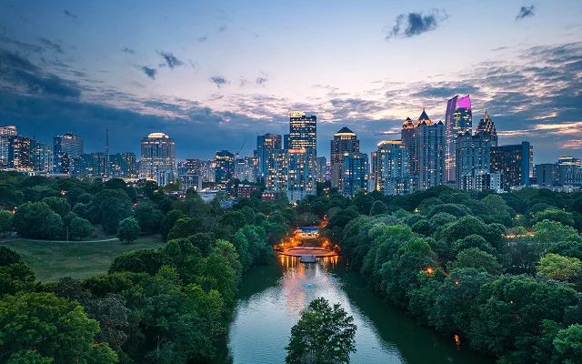 Atlanta, Georgia, USA overlooking Piedmont Park at dusk – Atlanta, cheap car insurance in Georgia